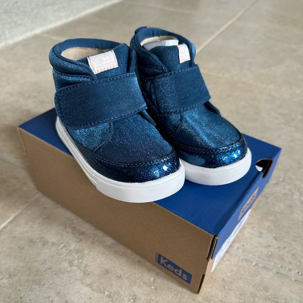 Keds Finlee Flex Bootie in Navy